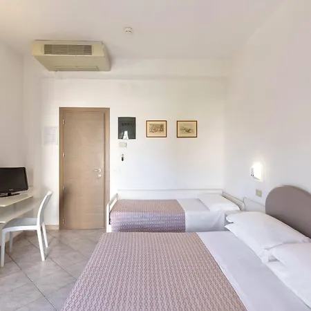 Hotel Sole Cattolica Exterior photo