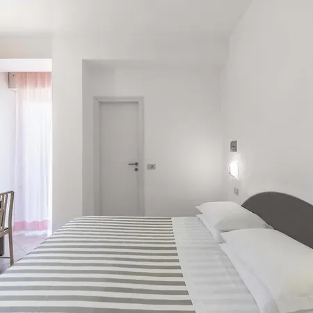 Hotel Sole Cattolica Exterior photo