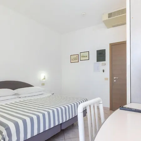 Hotel Sole Cattolica Exterior photo